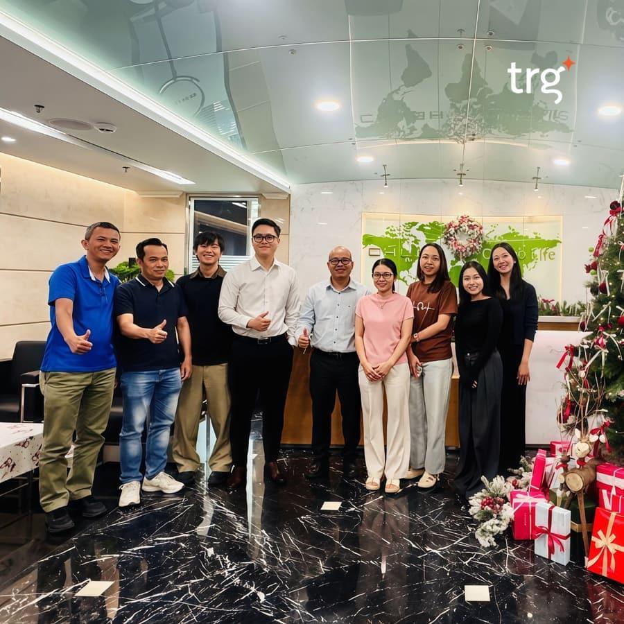Buổi tiệc tại văn phòng TRG International